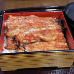 うなぎ 一富士 - 特別重の鰻は一尾半で、愛知県三河一色産の鰻でした。