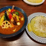 Sapporo Supu Kare Jack - 前に食べたベジカレー＋ライスに炙りチーズトッピング