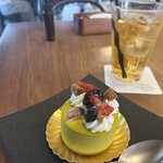 TINY BREAD & CAKE NATURA MARKET - 喉を潤しても、結果、乾杯のビールも美味しかったわ！