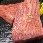 焼肉 皐月 - 厚切りロース、厚切りカルビ