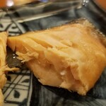 銀座 木屋 - 焼き魚の表情。