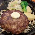 Sumibiyaki Suteki Kuroushi - 黒牛特製ハンバーグ
                        以前、モヤシ抜きにしてもらったら
                        ハンバーグが焼けすぎる懸念がありまして…