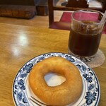 平岡珈琲店 - 百年アイスコーヒーと百年ドーナツ