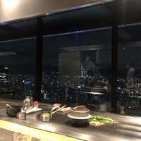 ニュー松坂 梅田32番街店 - 