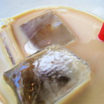 オステリア アックアインボッカ - パスタランチ1480円＆ピザランチ1480円：ストローの色が違っていたり気遣いがステキ