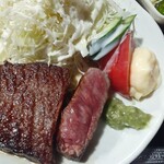 ナカガワ☆スエ食堂 - 佐賀牛ステーキの見事な焼き加減(レア)