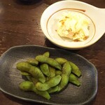 金町製麺 - ポテサラ＋枝豆