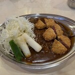 カレーのチャンピオン - 鴨カツカレー 1050円