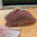 天史朗鮨 - 握り　地あじ