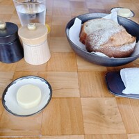 ザ タヴァン グリル＆ラウンジ - 