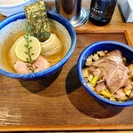 ヨコクラストアハウス - 