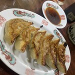 六波羅飯店 - 焼き餃子 (6ヶ)！　250円。