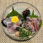 寿司の丸将 - 鯵と秋刀魚