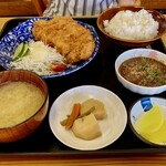 Oshokujidokoro Tanaka - 　おろしとんかつ定食　980円（税込）