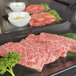 Yakiniku Shokuniku Oroshi Chokueiten Ambai - 