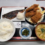 世界一のカキフライと肴 わぶ - 塩サバ、とりフライ定食　¥1,180-