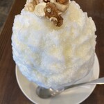 ナイス&ウォーム - 料理写真:ハニーナッツかき氷 ハーフサイズ 680円