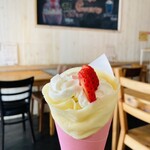 オレンジカウンティ - 生クリーム＋イチゴ400円