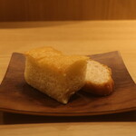 RISTORANTE IL NODO - 自家製フォカッチャとライ麦パン