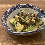 肉ト酒 八丁堀酒場 てっつい - アボカド塩昆布