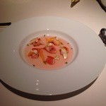 キュイジーヌ[s] ミッシェル・トロワグロ - 北海道阿寒湖産エクスヴィス（ザリガニ）のマノア風