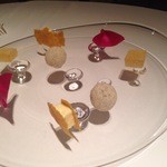 キュイジーヌ[s] ミッシェル・トロワグロ - 小菓子