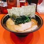 横浜家系総本山 吉村家直系店 ラーメン内田家 - 