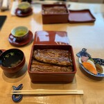 うなぎ亭 友栄 - うな重蓋開け後