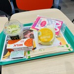 マクドナルド - エッグマフィンでハッピーセット