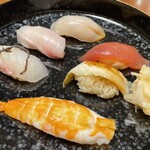 Sushi To Kushi To Watakushi - 