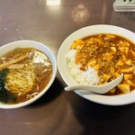 Touen - 麻婆飯・半拉麺