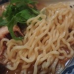 chuukasobatsumuji - 加水率高めのプリッとした中太ちぢれ麺