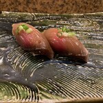 にぎり鮨 一五〇 - 藁焼きカツオ