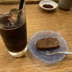 にぎり鮨 一五〇 - コーヒー、パウンドケーキ　200円　プリンは8年ぶりに一五〇さん訪れた従姉妹に食べて貰いました