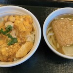 なか卯 - 「親子丼（並）＋きつねうどん（小）」800円