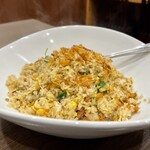 四川 郷土菜 シャンバァロウ - 四川ピリ辛腸詰とパクチーのチャーハン 1480円＋大盛 200円