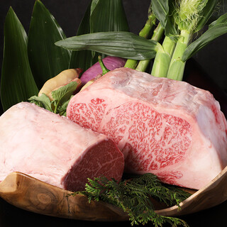 厳選したお肉のみを使用。最高級黒毛和牛コース