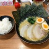 横浜家系ラーメン なぶら家