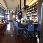 R restaurant & bar - 