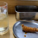 天七 - ブラックニッカハイボールとエビ
