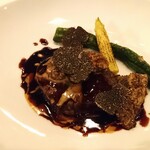 Presquile - 黒毛和牛フィレ肉の赤ワインソース モリーユ茸のア･ラ･クレーム