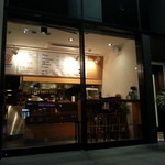 月火 - 開店前は　カフェ