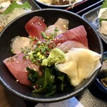 魚亥子 - 朝〆カンパチとマグロのミックス丼