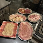 焼肉・ホルモン酒場 肉乃山 錦糸町店 - 