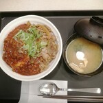 松屋 - 麻婆コンボ牛飯並