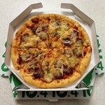 ピザ・テン・フォー - 料理写真:味わいサラミデラックス(L)(レギュラー)