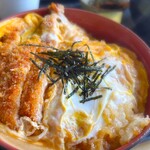 藤吉 - 料理写真:天カツ丼
おつゆをたっぷり吸ったカツとエビ天