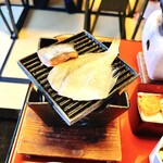 加賀屋 - 鮭と笹がれい