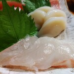 Azami - 鮫皮おろしですった生わさびと新鮮な刺身