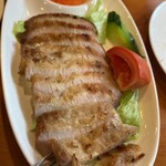 DUMBO RESTAURANTE - 豚肉のソテー